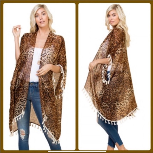 Tops - Just In Leopard Print Kimono w/cream tassels O/S